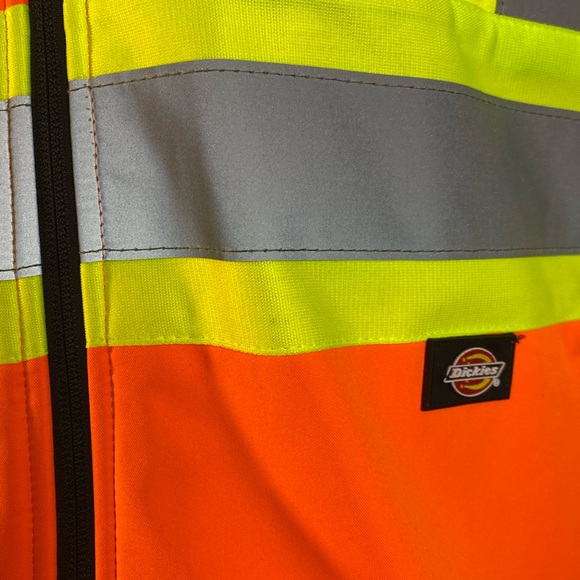 Dickies high visibility, softshell safety cross back jacket, men’s size XL - Picture 4 of 17